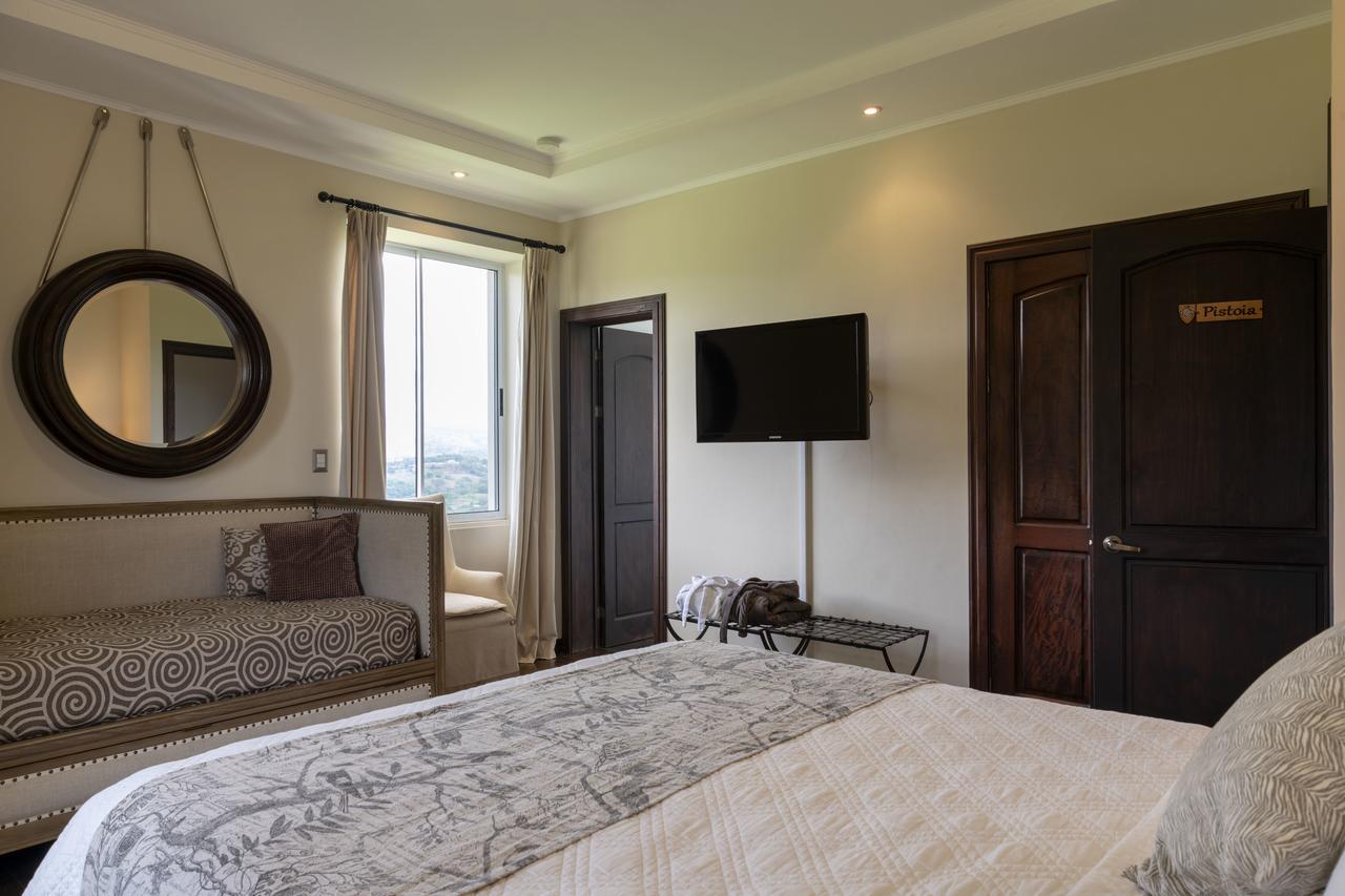 Hotel Boutique Villa Toscana Atenas Exteriör bild