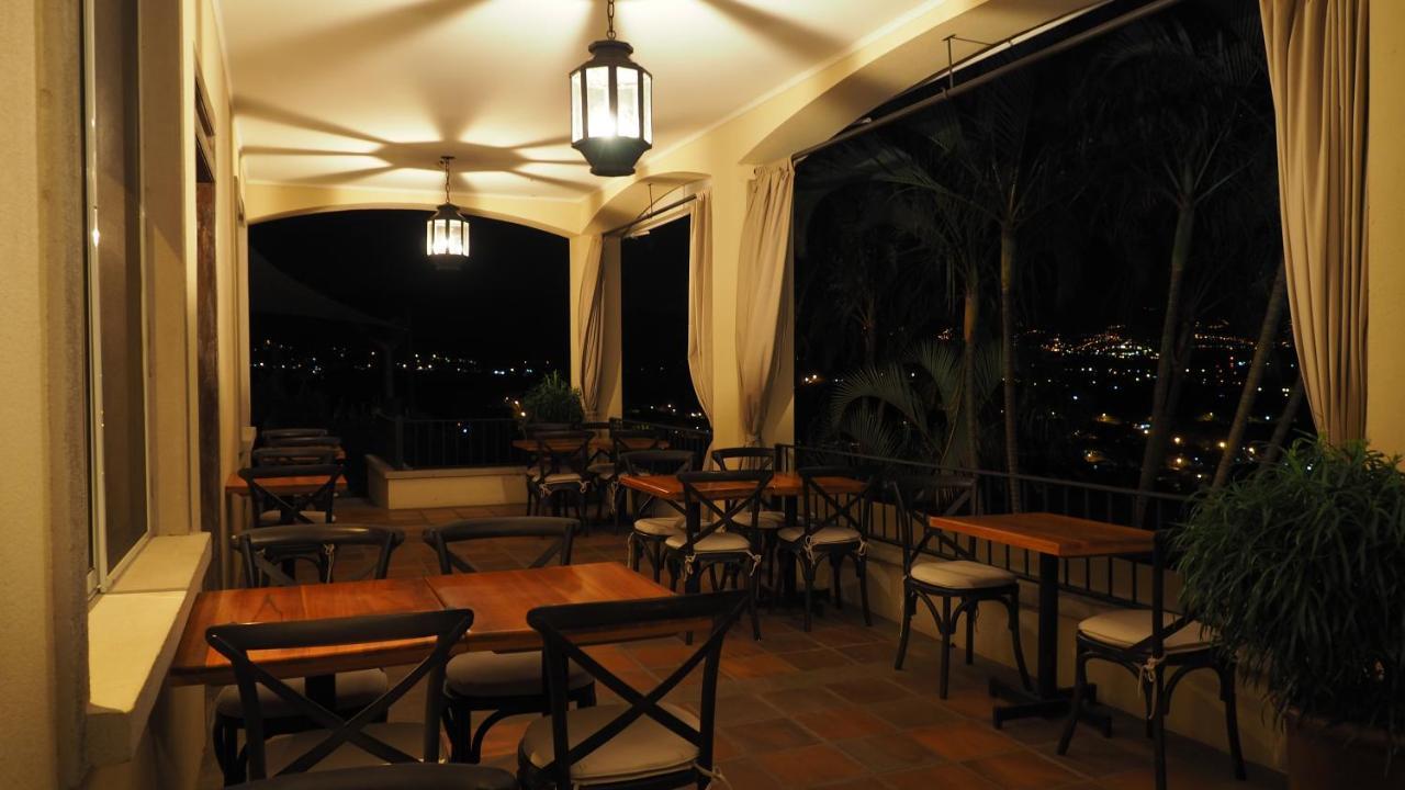 Hotel Boutique Villa Toscana Atenas Exteriör bild